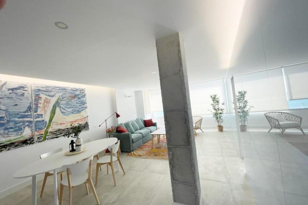 Moderno Y Completo Frente Al Mar Lejlighed